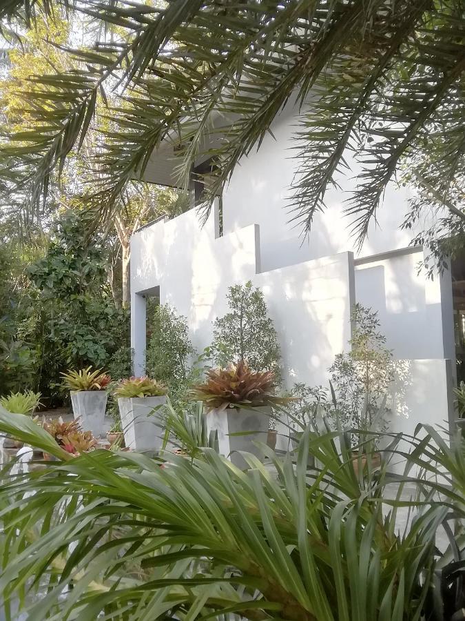 The Theatre Villa Bang Saphan Exteriér fotografie